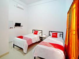 OYO 90618 Hanania House Syariah, hotel in Langsa
