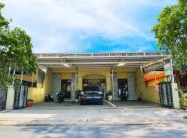 Super OYO Flagship 90723 Berlima Guest House Syariah
