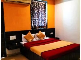 SHIRDI HOTEL Pushpanjali Near Temple