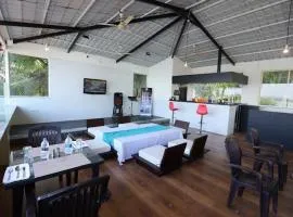 Blue Dolphin homestay