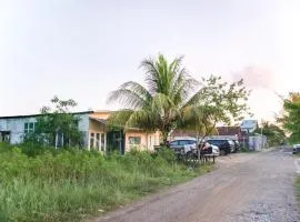 OYO 91051 Penginapan Pondok Ratu 354