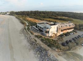 Logis Hôtel & Restaurant LES MOUETTES - Larmor Plage, Proche de LORIENT, Hotel am Strand in Larmor-Plage