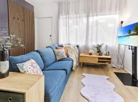 Charming 2-Bed Near River & City