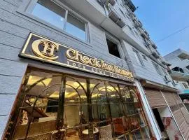 Check Inn Homes, Rishikesh Tapovan