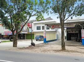 Hotel O Penginapan Indah Permai Syariah, отель в городе Tanjungraya