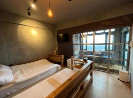 Hiding spot, accommodation in Jiufen