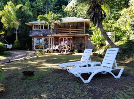 HUAHINE Manta Lodge avec 4x4 optionnel, hotel v destinaci Haapu