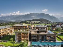 Falkensteiner Hotel Kronplatz - The Leading Hotels of the World, hotell i Brunico