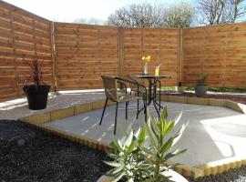 Le Rayon de Soleil، فندق في Courtils