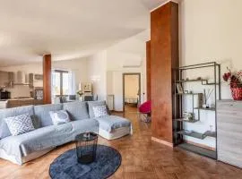 Theo House