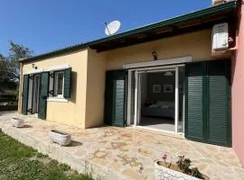 Kouris Apartment Garden View