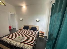 Rob's House, hotel en Lalmatie