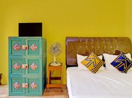 OYO Life 91478 Wisma Aura Syariah, hotel v destinaci Tjiamis