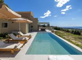 Luxury Villa Artemis Pool, Jacuzzi, Peace & Perfect Sunsets in Kefalonia