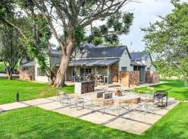 Riverside Lodge - Nearby Sun City