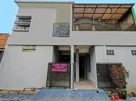 OYO Life 91592 Aaliya Guest House Syariah