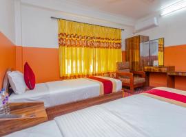 OYO 797 Hotel Aakansh, hótel í Jawlakhel