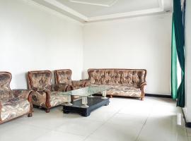 OYO 91936 Hotel Lima Dara, hotel v destinaci Tanjungselor