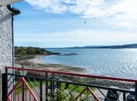 Penthouse River View near Edinburgh