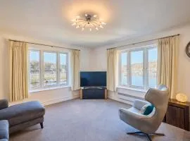 Host & Stay - Hunton Court