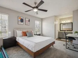 3001 Crystal Springs 723 I Spacious 2 Bed 2 Bath