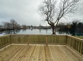 Magpie Lodge at Brickyard Lakes