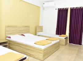 Hotel Amit Palace Bhimashankar, hotel v destinaci Ghoda