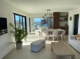 Penthouse Solaris, hotel en De Panne