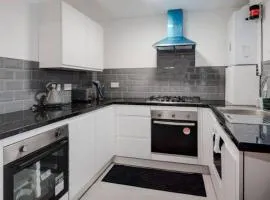 Spacious 5 Bedroom Manningham Road, Liverpool, L4 2UQ