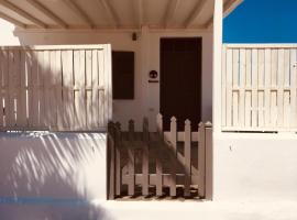 Perseas, hotel v destinaci Livadion