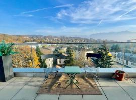 Penthouse 360 Lake View 2BR, large Terrace, hotel v destinaci Lausanne