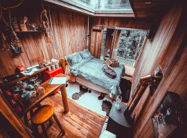 Cabana da Arvore Monte Verde Forest Place, Hotel in Tapiraí