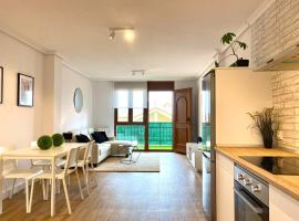 Casa con Jardín privado y vistas a 2min de la playa, hotel di Mogro