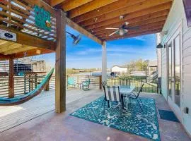 Lakefront Living