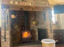The Old Smithy, beautifully restored cottage in Carreghofa, near Llanymynech