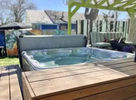 Artsy East Austin Hideaway