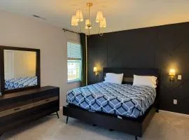 The Villas Xanadu Brand New near RDU Airport with Heated Indoor Pool Gym