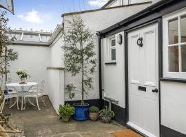 Meads Cottage, hotel in Charmouth