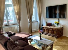 Altstadt Suite 120qm WLAN Balkon 2 Bäder, hotel in Meißen