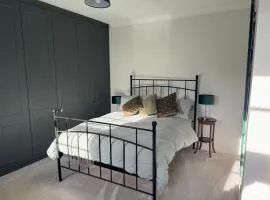 Sherfield Park Ensuite Room