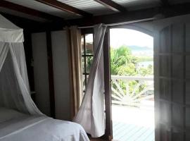 Simpson Bay Hill eco friendly caribbean cottage, Hotel in Simpson Bay