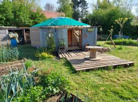 La yourte au cœur de la Normandie, οργανωμένο κάμπινγκ σε Boudeville