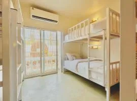 Hi Sea Hostel - Seaside Comfort - 10mn from Pier