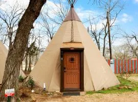 Red Cloud - Tipi 4