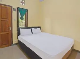 SPOT ON 92281 Susupuan KostNearTaman Deki Lestari