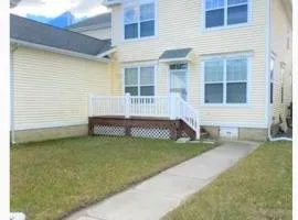 AC Beach House Retreat - 3 blocks to Ocean Casino
