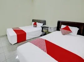 OYO Life 92312 A+ Cozy Rooms Syariah