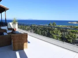 Top floor 3bed 2bath with stunning 360 view
