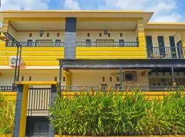 Hotel O Azeela Kost Syariah