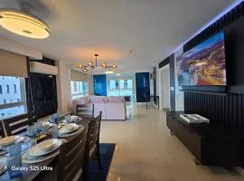 Elegant Spacious Apt on the Cinta Costera N#9